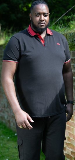 D555 CHESTER Pique Polo With Red Collar With Tipping Detail And Chest Embroidery Black - Polos - Polos homme grande taille