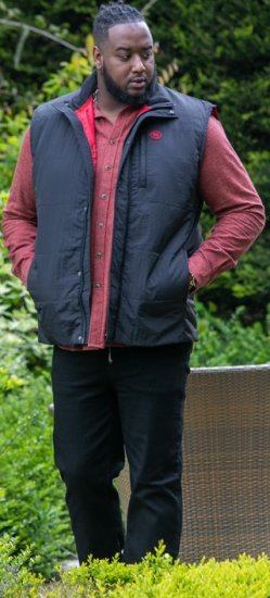 D555 FELIPE Zip Through Padded Gilet With Contrast Colour Lining And Rubber Badge Black - Vestes - Vestes homme grandes tailles