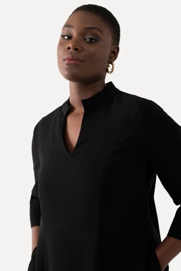 Ulla Popken 823290 Robe mi-longue à col V Noir - Robes midi - Robes mi-longues pour femmes rondes