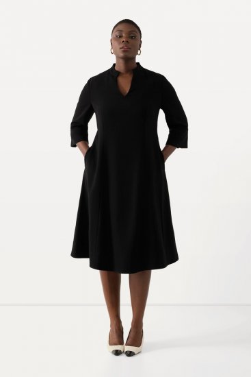 Ulla Popken 823290 Robe mi-longue à col V Noir - Robes midi - Robes mi-longues pour femmes rondes