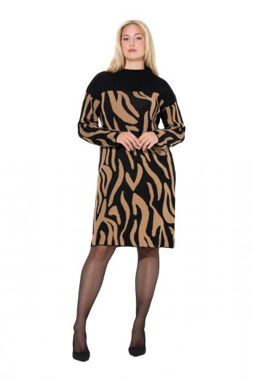 Ulla Popken 845378 Robe en maille à imprimé animal Beige - Robes de soirée - Robes de soirée en grandes tailles