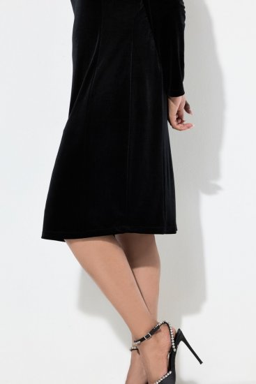 Ulla Popken 845573 Robe en velours à manches longues Noir - Robes de soirée - Robes de soirée en grandes tailles