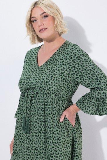 Ulla Popken 847798 Robe mi-longue trapèze à col V Vert foncé - Robes midi - Robes mi-longues pour femmes rondes