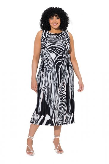 Ulla Popken 848948 Robe à imprimé animal Noir - Robes d'été - Robes légères d'été en grande taille