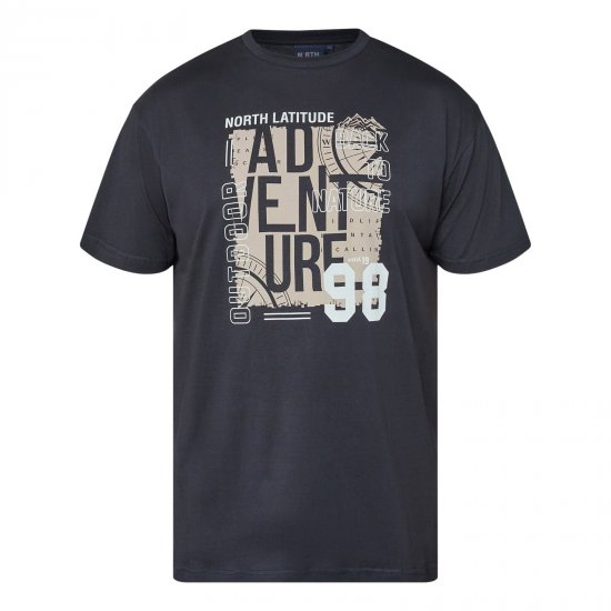 North Latitude Adventure 98 Graphic Tee Noir - TALL T-shirts - T-Shirts Longueur Extra pour Grands Hommes
