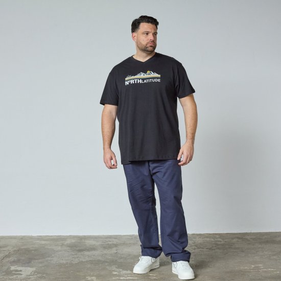 North Latitude Mountain T-Shirt V-Neck Noir - TALL T-shirts - T-Shirts Longueur Extra pour Grands Hommes