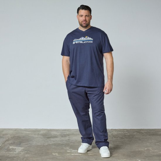 North Latitude Mountain T-Shirt V-Neck Bleu marine - TALL T-shirts - T-Shirts Longueur Extra pour Grands Hommes