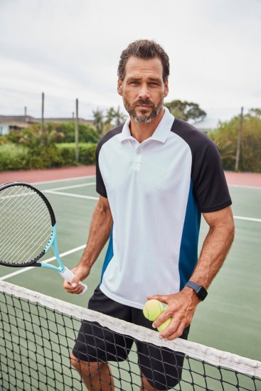 JP1880 FLEXNAMIC® QuickDry Tennis Polo Black-White-Blue - Sport & outdoor - Vêtements de sport grande taille 