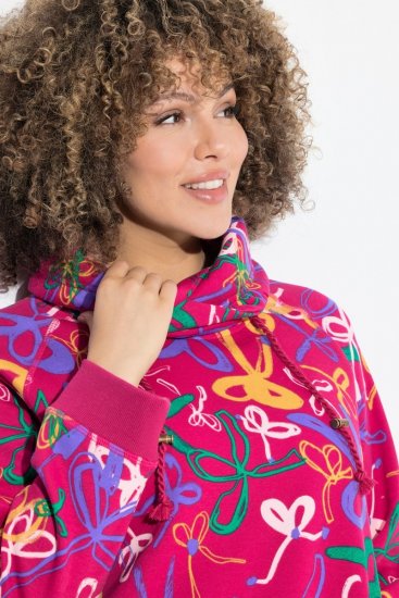 Ulla Popken Ribbon Print Turtleneck Sweatshirt Cherry Red - Sweatshirts & hoodies - Sweats, hoodies et mailles douillets